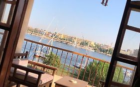 Luxor Plaza House